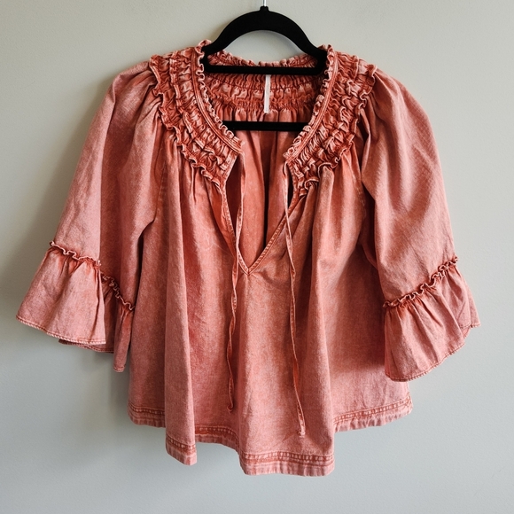 Free People Peach Flutter Sleeve Blouse with Smocked Ruffles Boho Bohemian Baggy - Picture 3 of 12